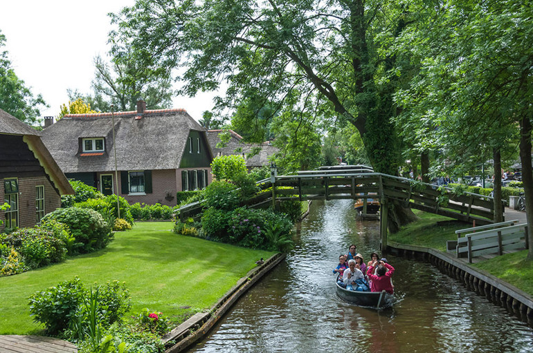 Su üstündeki masal köy: Giethoorn