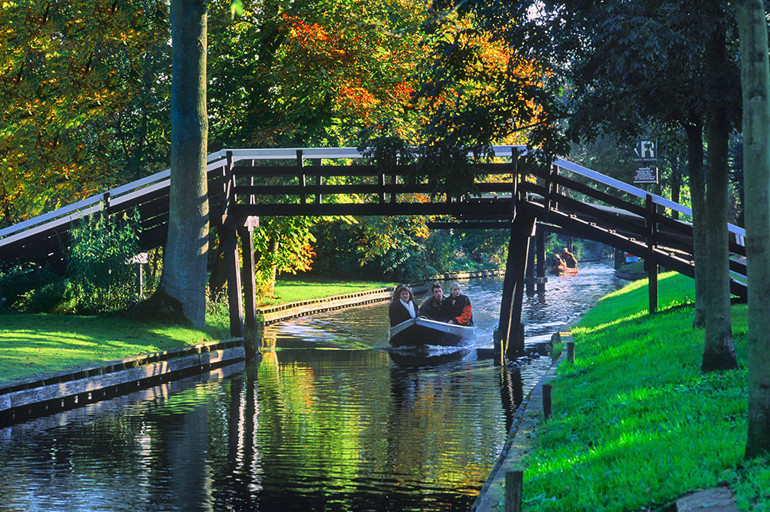 Su üstündeki masal köy: Giethoorn