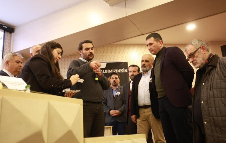 Şehzadeler Belediyesinin yeni başkanı seçildi