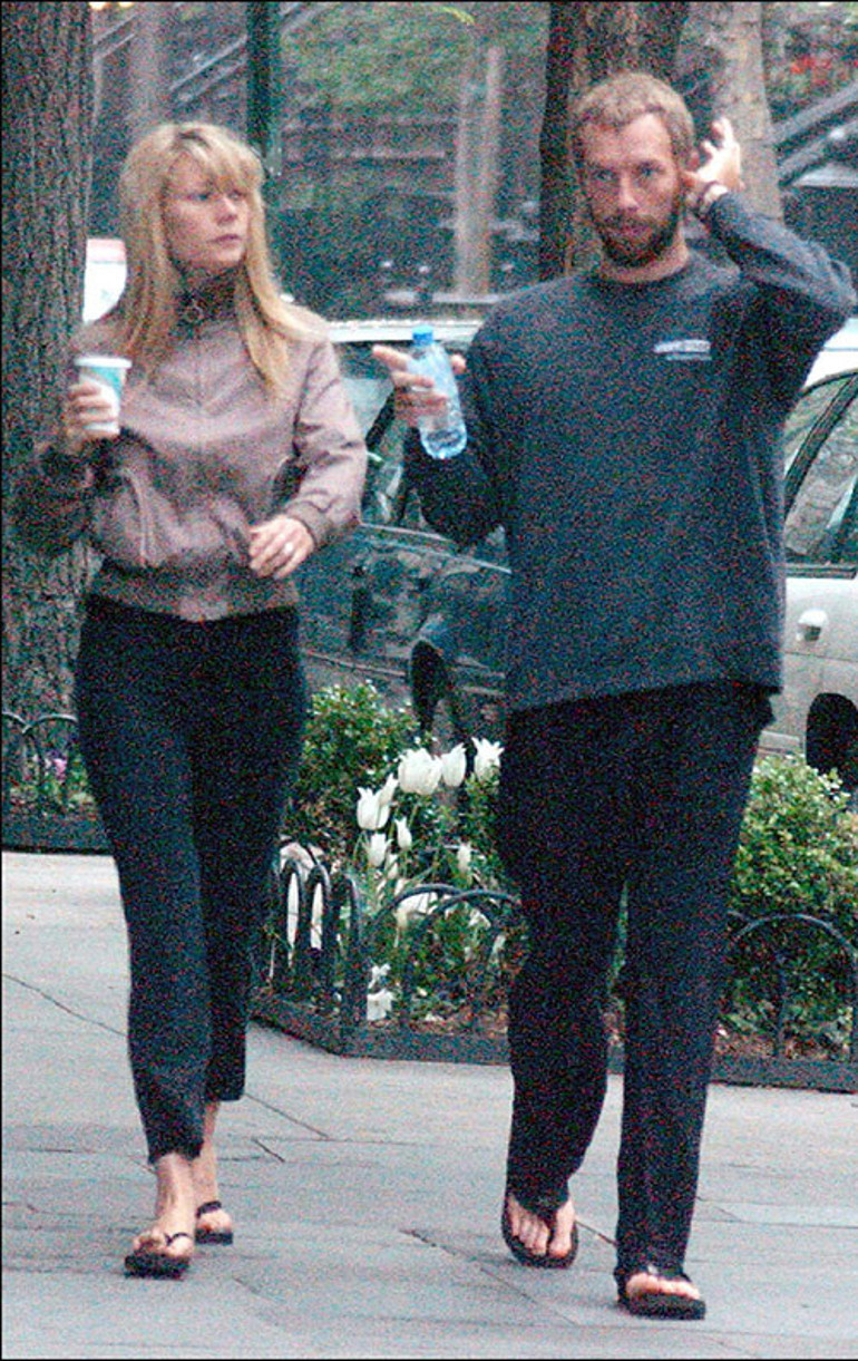 Ünlü şarkıcı eski karısına kızgın... Aşk hayatıma karışma artık... Sevgililerim rahatsız oluyor