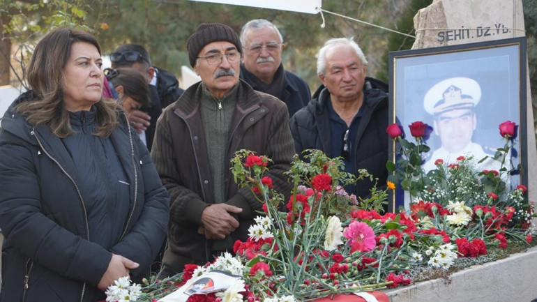 Yarbay Ali Tatar ölüm yıl dönümünde kabri başında anıldı