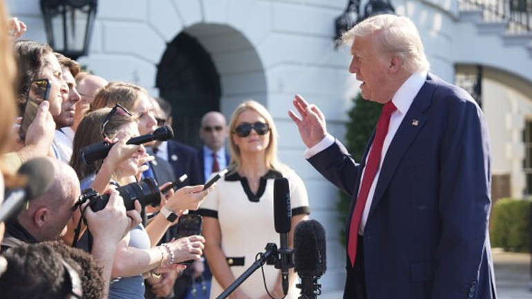 Epstein belgelerine Trump sansürü iddiası