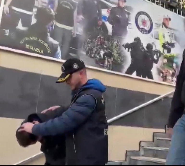 Euro verip dolar almak istemişti İstanbulda Yunanistan uyruklu kadına Lübnanlı Murat tuzağı