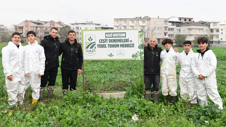 Osmangazi’de pırasa hasadıyla doğallık sofralara taşınıyor
