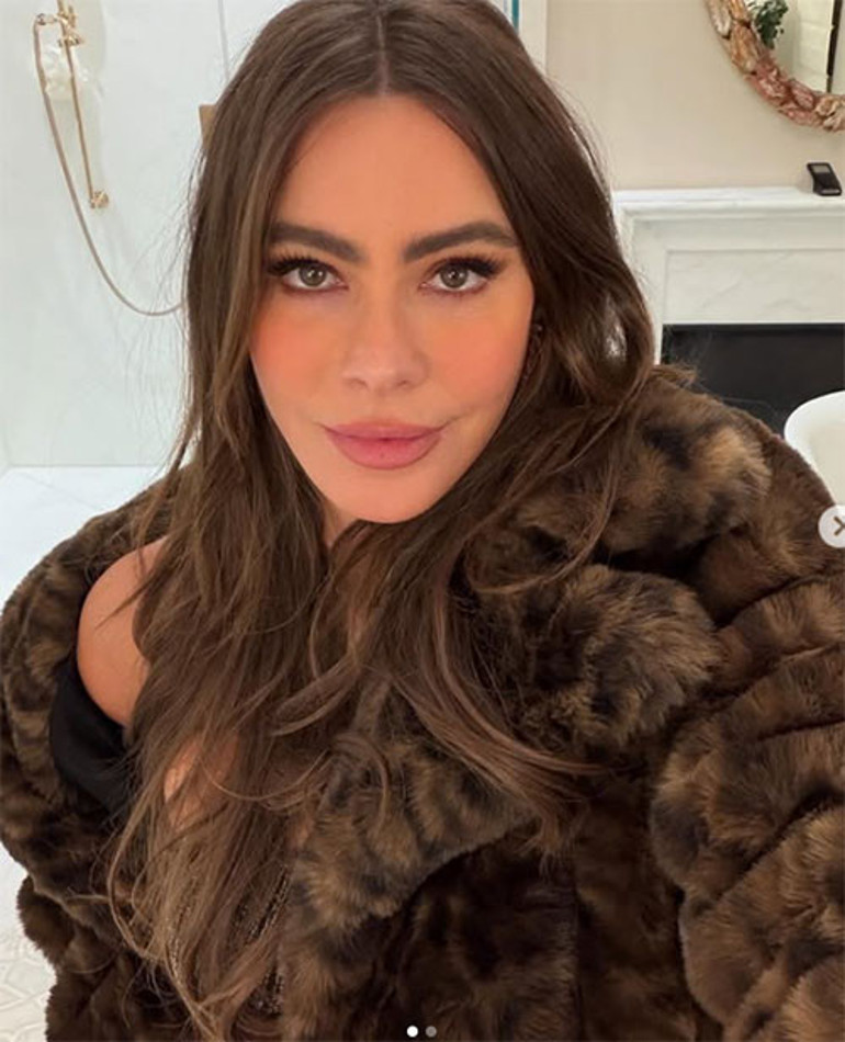 Kendine 14 yaş genç sevgili buldu: Yeni aşkıyla ilk poz... İki kelime, tek cümle