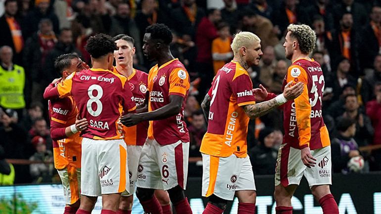 Galatasarayda Mauro Icardinin tarihi gecesi: Hagiyi solladı Yunus Akgün ve Barış Alperden asist krallığına damga