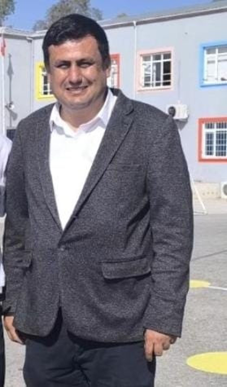 12 yaşındaki çocuk okul müdürünü tüfekle vurdu Dehşet dolu anlar kamerada