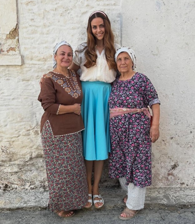 Ünlü çift sessiz sedasız evlenmiş...