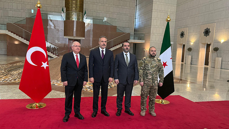 Türkiyeden Şama kritik ziyaret: Dışişleri Bakanı Hakan Fidan, Milli Savunma Bakanı Yaşar Güler, MİT Başkanı İbrahim Kalın Suriyede