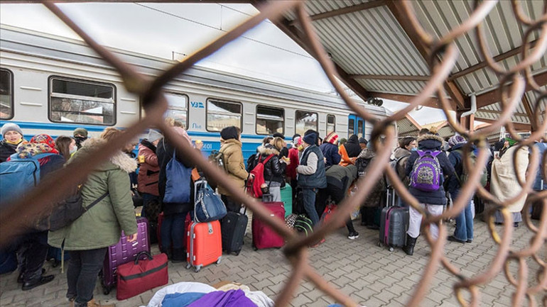 Cepheden kaçmak için ölümü göze alıyorlar Kimse barış istemiyor