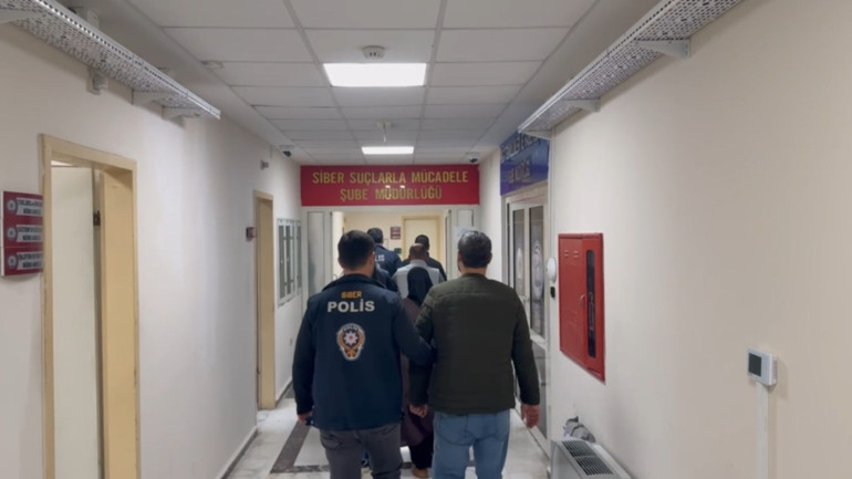  19 şüpheli gözaltında