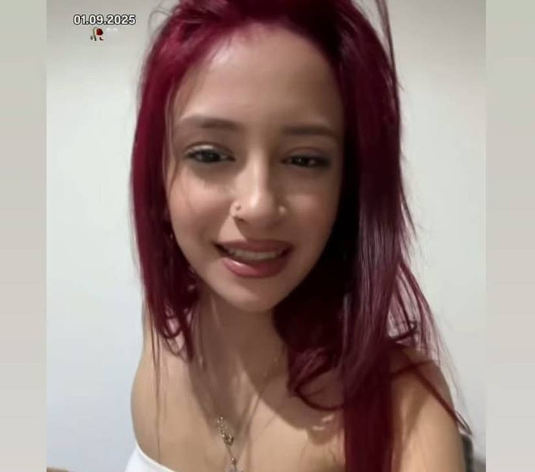  Şakalaşmak için alnına dayayıp tetiğe bastım