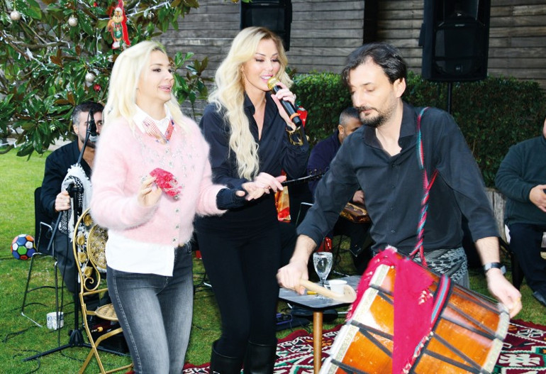 Diva, Dada’da mest etti