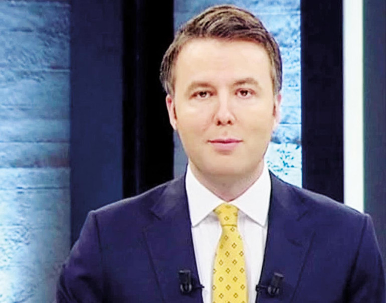 Bu sefer pipo içen biri sadece pipo içen biri değil gibi