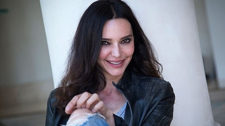 Hande Ataiziden yağmur önlemi