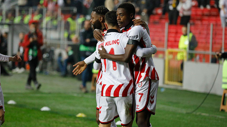 Yüksel Yıldırımdan Fenerbahçeyi şoke eden Musaba hamlesi Galatasarayı transferde devreye soktu