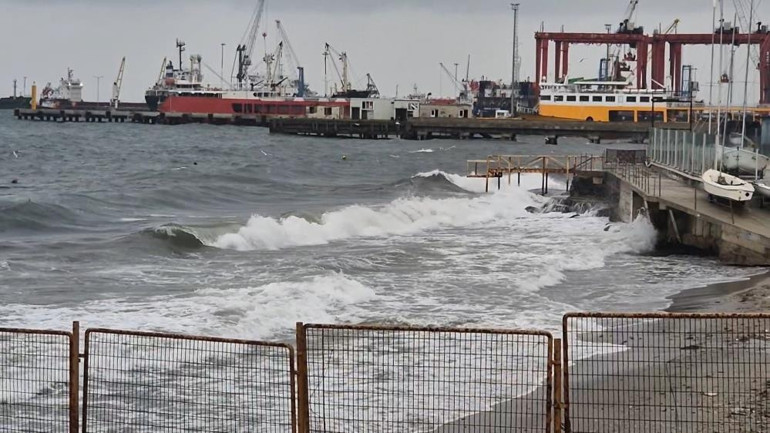 Kar kapıda | Meteoroloji ve AKOMdan İstanbul için uyarı... Sıcaklık 8 derece birden düşecek