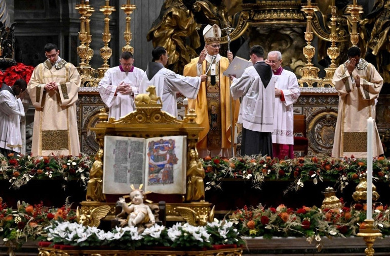 Papa Leo, Vatikanda ilk kez Noel ayini yönetti