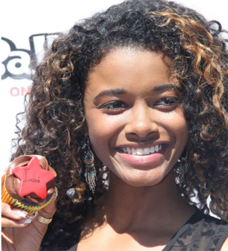 Genç oyuncu cinayet kurbanı... Geride 3 yaşındaki oğlu kaldı