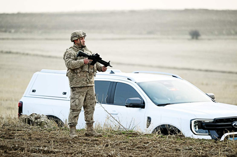 Düşen Libya jetindeki pilotların yedikleri içtikleri inceleniyor