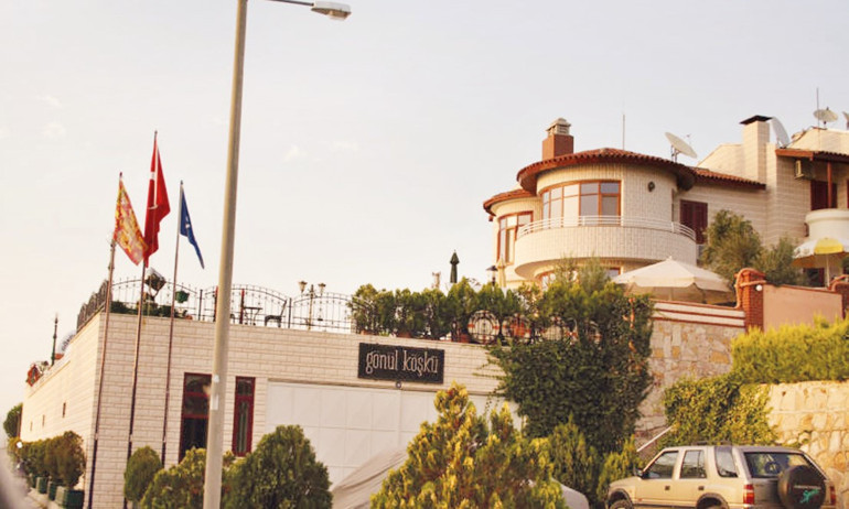 ‘Gönül Köşkü’ satışa çıkarıldı... Fiyatı dudak uçuklattı