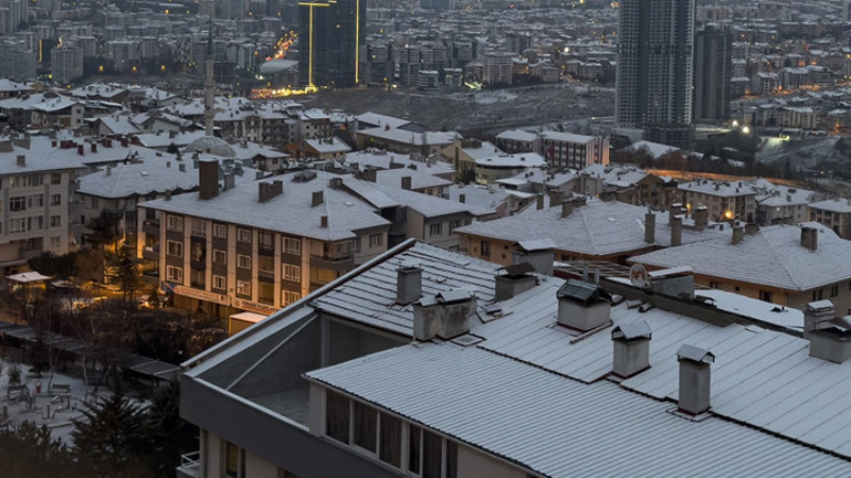 Sarı ve turuncu alarm Meteorolojiden 38 il için kuvvetli kar yağışı uyarısı