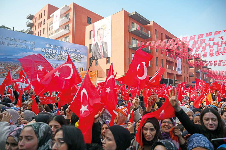 Cumhurbaşkanı Erdoğan Hatay’dan seslendi: Sözümüzü tutmanın onurunu yaşıyoruz