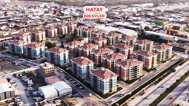 Cumhurbaşkanı Erdoğan Hatay’dan seslendi: Sözümüzü tutmanın onurunu yaşıyoruz