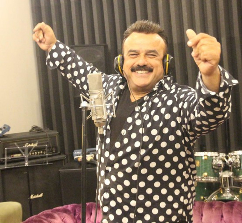  Unkapanında yakışıklı bulmadılar şimdi George Clooneyye benzetiyorlar