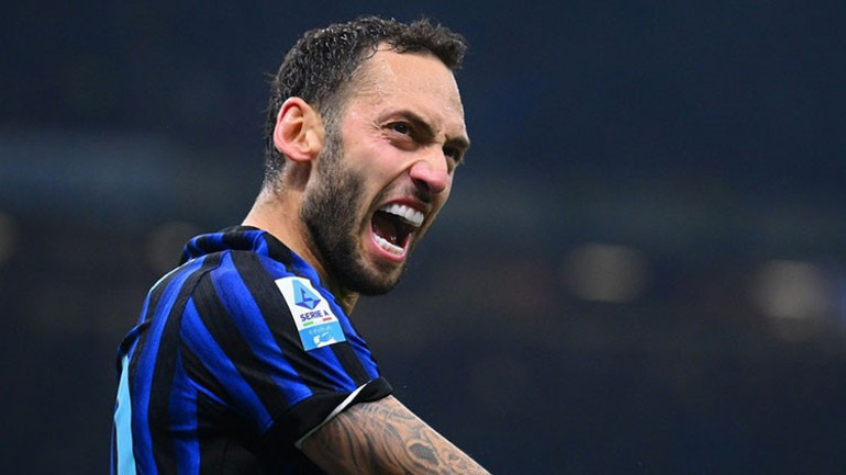 Hakan Çalhanoğlu transferinde son durum Galatasaray’ın planı netleşti