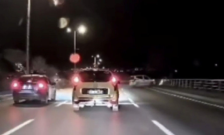 Karabükte makas atan otomobil kaza yaptı