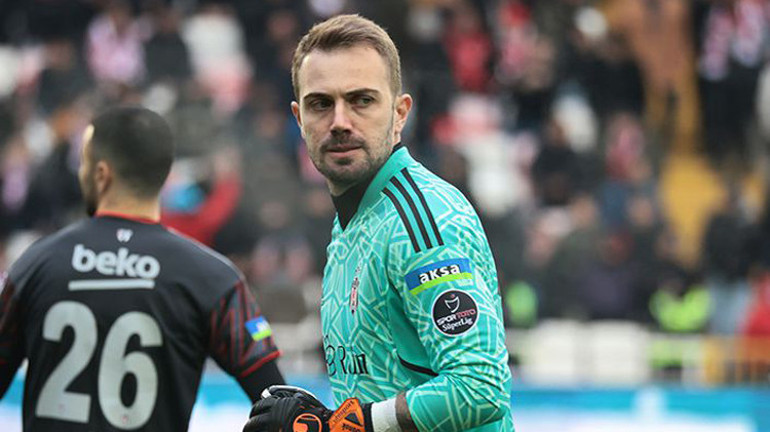 Fenerbahçe, Mert Günok transferi için geri sayıma geçti İrfan Can Eğribayatın kararı...