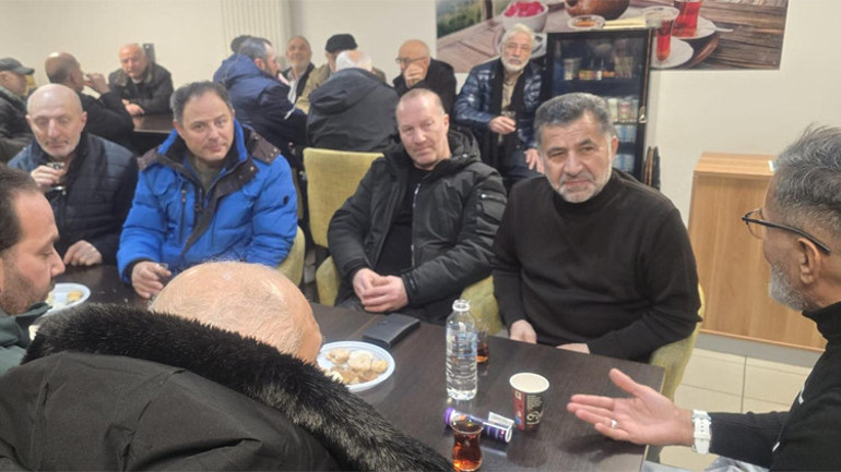 Yaşar Alptekin Kölnde cami ziyaretinde bulundu