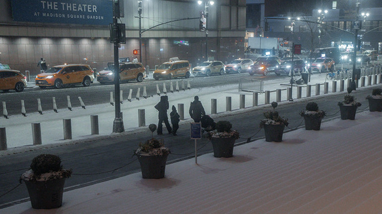  700 uçuş iptal Kasırga uyarısı verildi