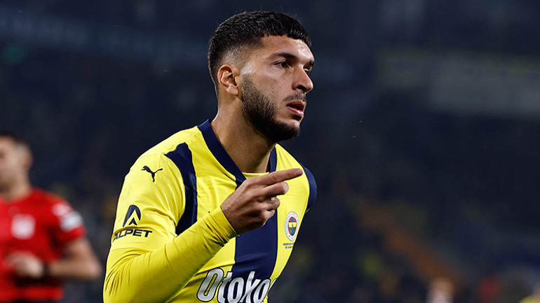 Fenerbahçede sürpriz ayrılık: İmza an meselesi