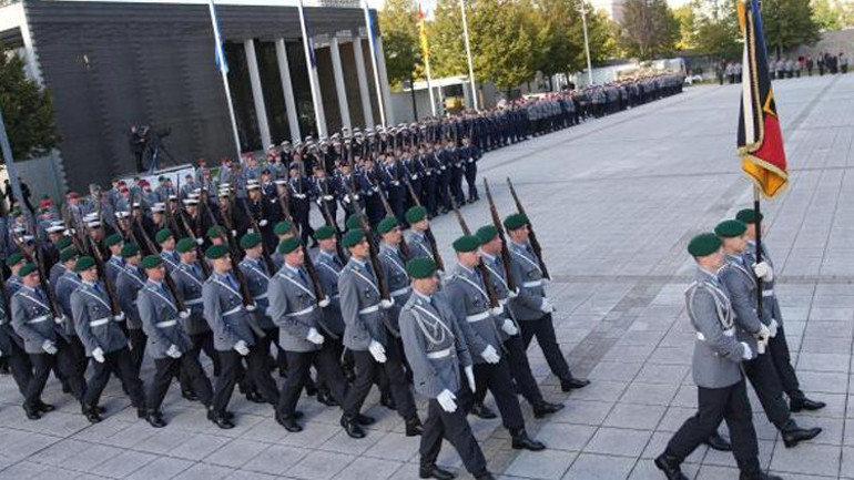 Alman ordusunda kapsamlı soruşturma: Komuta kademesi hedefte