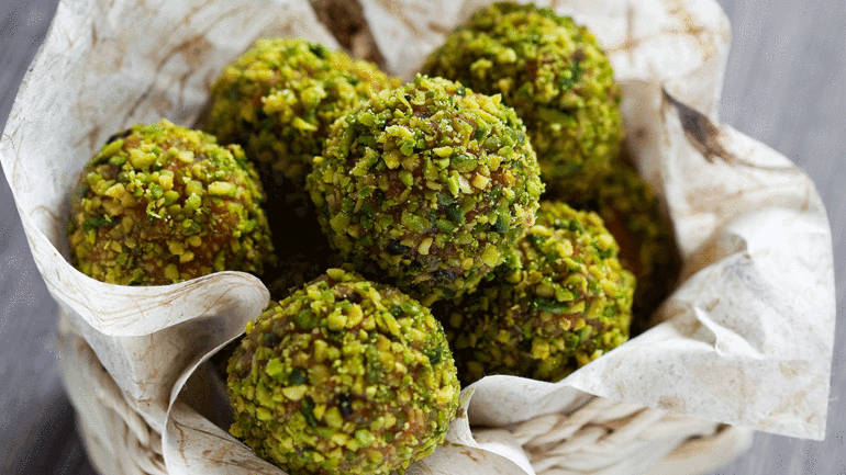 Yılbaşı akşamı için ev yapımı çerez ve atıştırmalık tarifleri