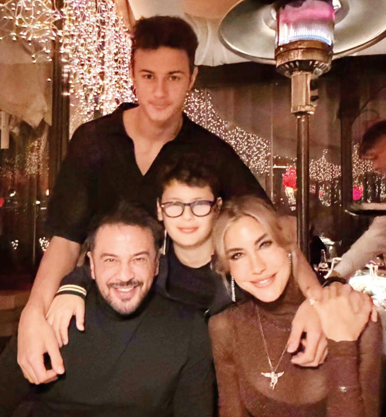 Eski eşler Çağla Şıkel ile Emre Altuğ bir arada... Erken kutlama