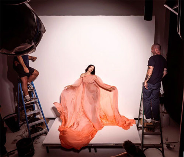 Yoksul evi hatıralarından bile silindi... Güzelliği ona ne kapılar açtı... 40 yaşında en büyük hayali gerçek oldu