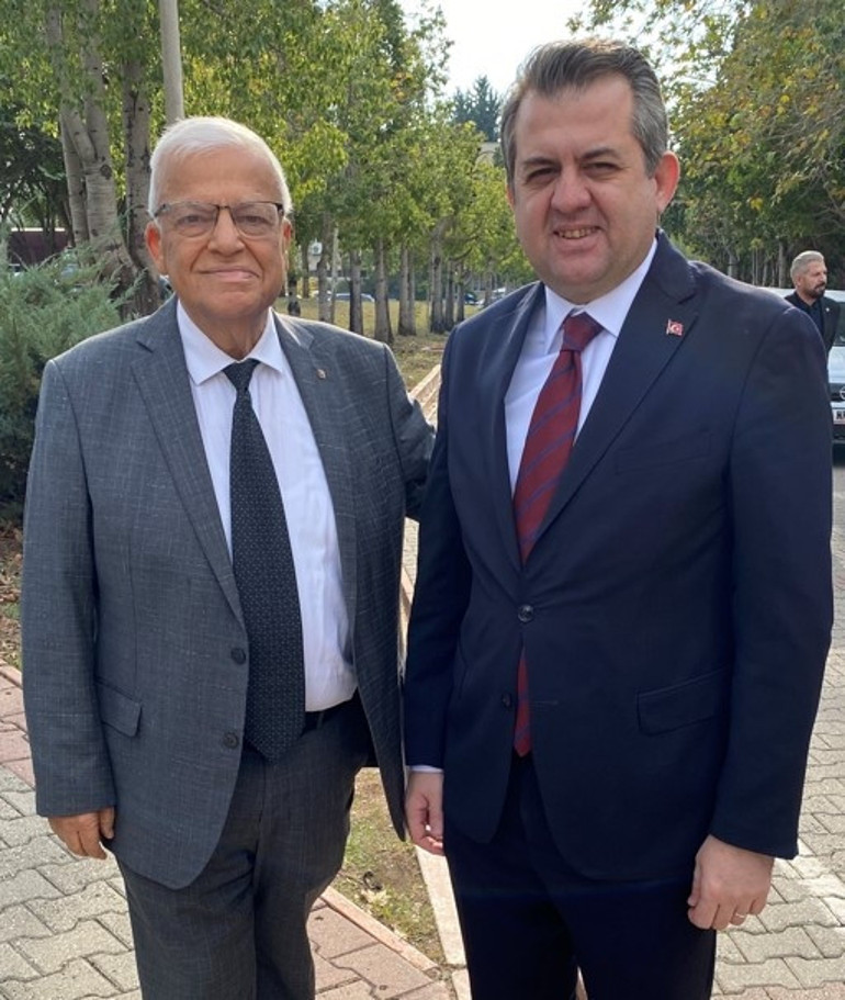 Balcalı’ya 15 konteyner medikal destek