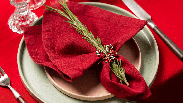 Yılbaşı sofrası nasıl kurulur Şık ve zarif bir yılbaşı sofrası için ipuçları