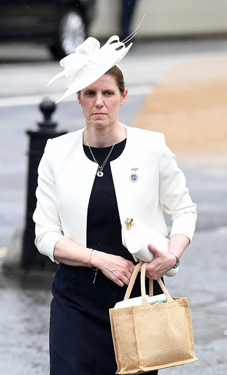 Ben işimle evliyim diyordu... Dünyanın en ünlü dadısını nişanladılar