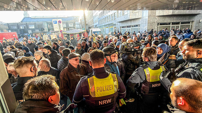 Almanyada filmleri aratmayan banka soygunu