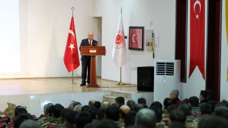 Cumhurbaşkanı Erdoğan Mehmetçiğin yeni yılını kutladı...