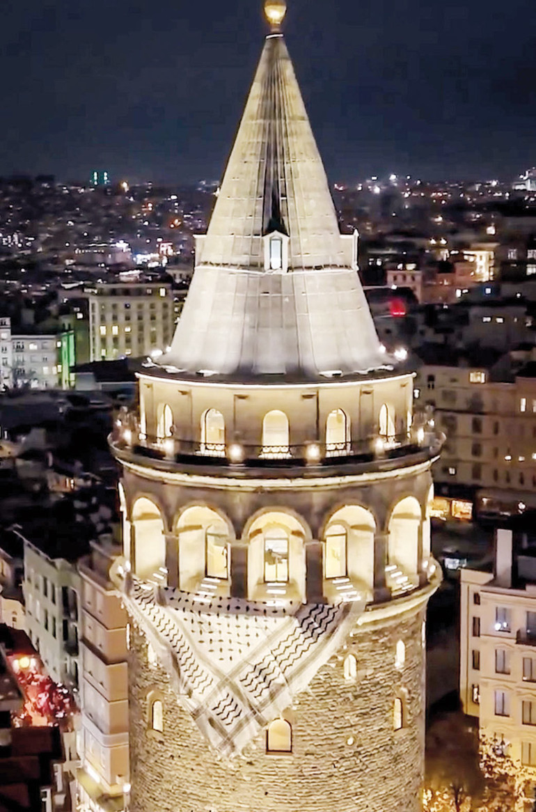 Bir açıdan en talihsiz bir açıdan en izansız