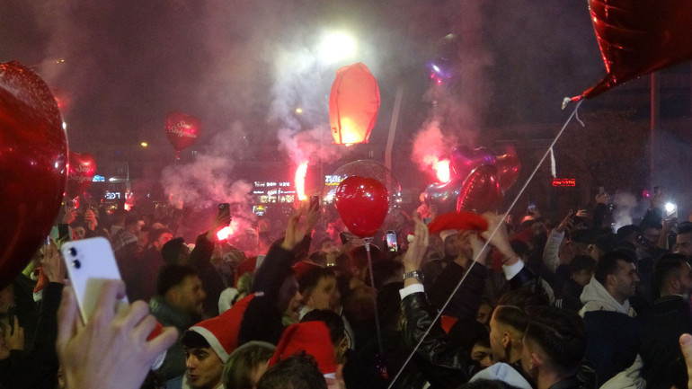 Türkiyenin dört bir yanında yeni yıl coşkusu