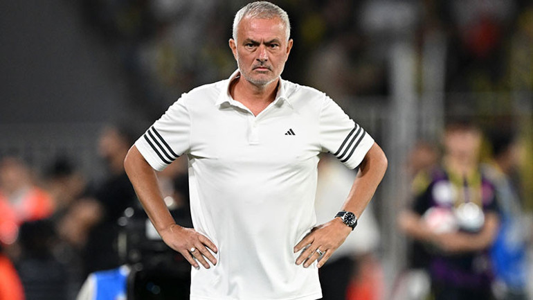 Tedesco ve Mourinho farkı ortaya çıktı Yenilmez Fenerbahçe