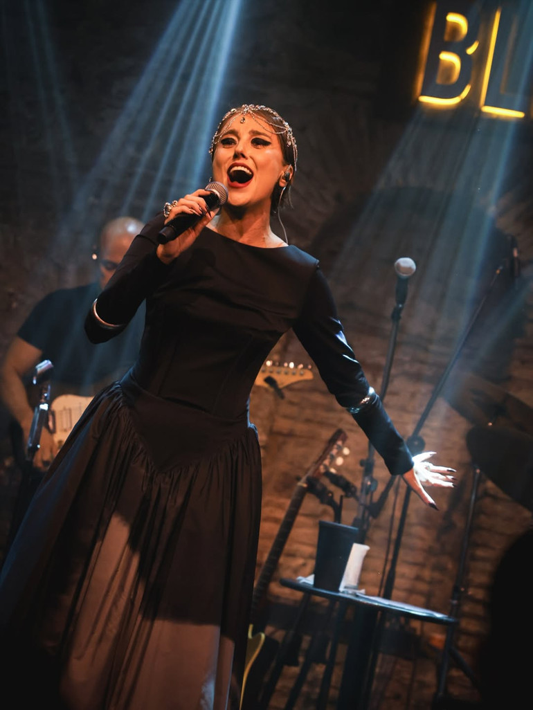 Yeni sergiler, ödüllü oyunlar