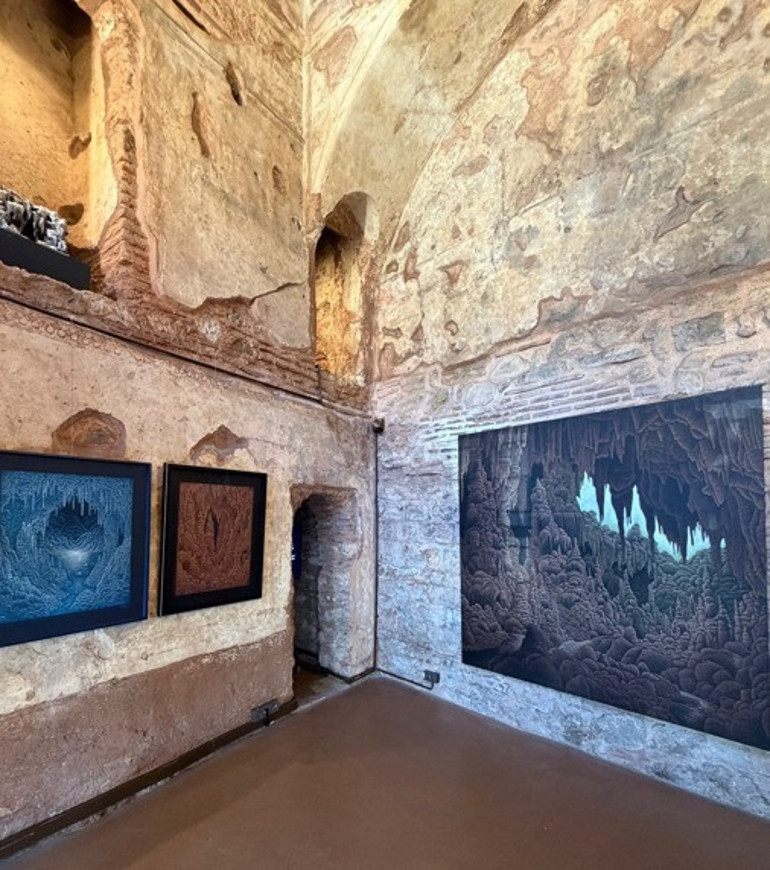 Yeni sergiler, ödüllü oyunlar