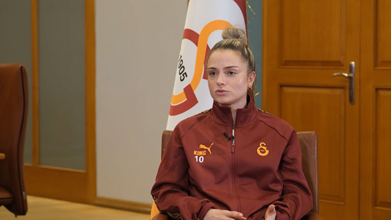 Galatasaray’ın yıldızı Melike Pekel’den Fenerbahçe itirafı | Osimhen mi, Icardi mi